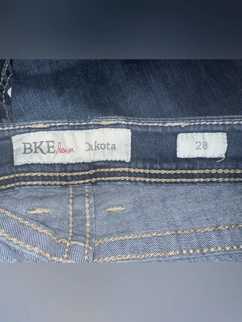 BKE Denim Dakota Buckle Women's Jeans Dark Blue Cropped Stretch Mid-Rise Size 28